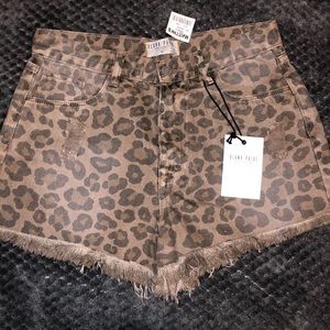 Cheetah Boutique Shorts Size Medium NWT